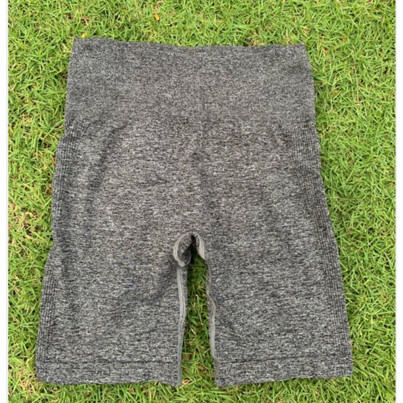 Bubble Butt Gray Seamless High Waist Shorts - Picture 15 of 16